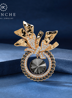 BLANCHE/布兰琪石榴果施家水晶高端胸针男黑色胸花轻奢西服别针女