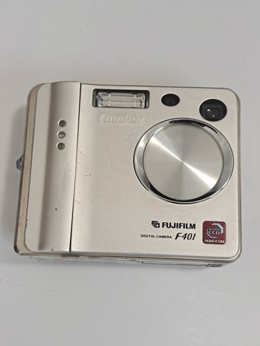 Fujifilm/富士 FinePix F401复古数码ccd相机网红款功能完好
