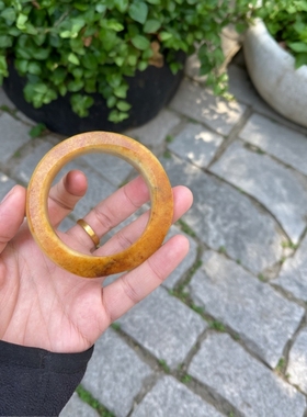 和田玉籽料黄沁满皮手镯55