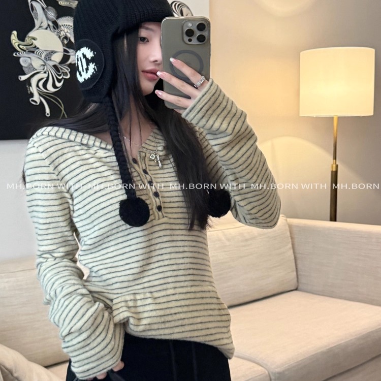 MH BORN WITH 慵懒风条纹连帽纽扣长袖T恤女秋冬修身内搭打底上衣