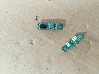 TCL 55A950U遥控接收板40-E6700F-IRA2LG