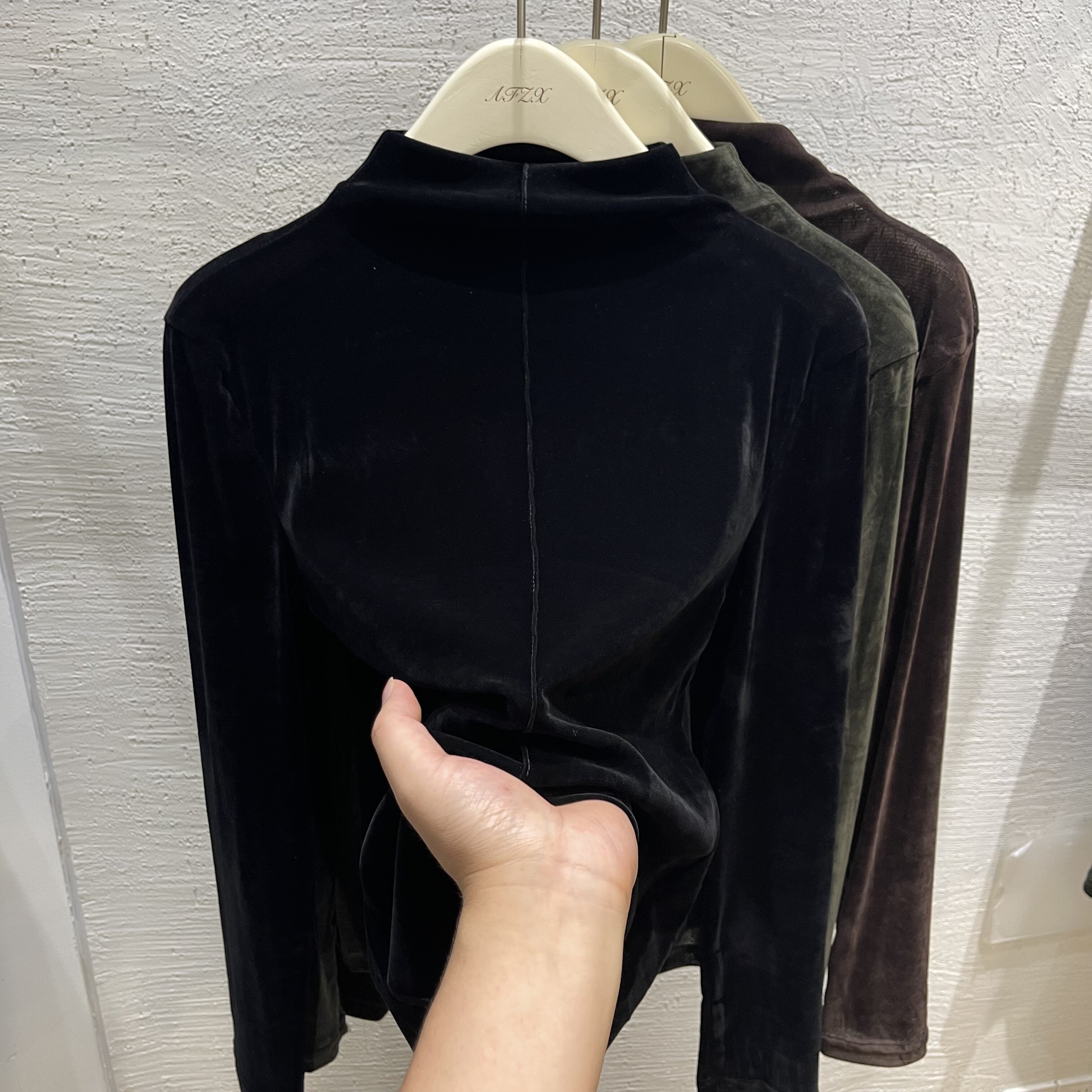 简约百搭半高领拼接丝绒长袖T女