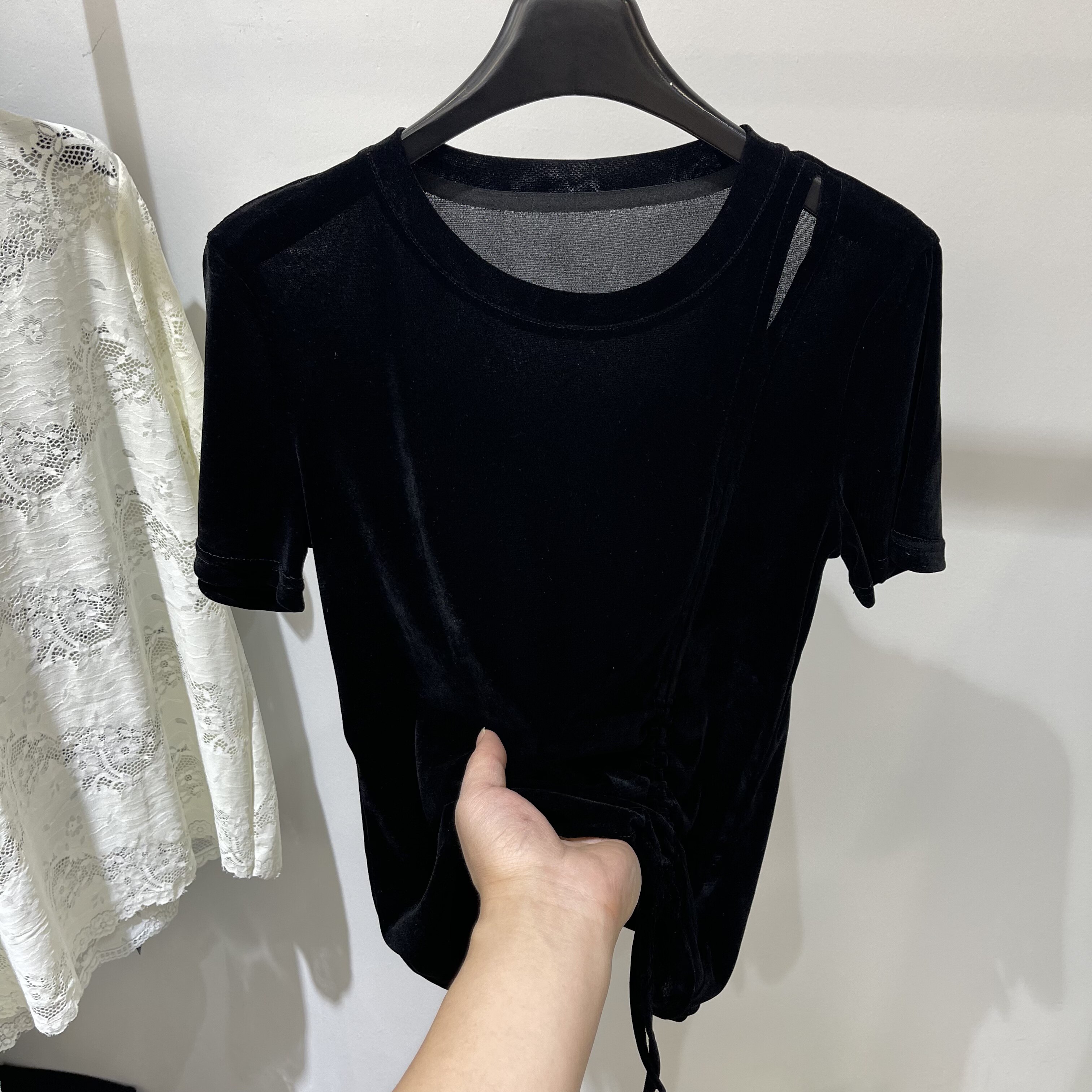设计感镂空抽绳褶皱短袖丝绒T恤女2026春款新款显瘦百搭打底衫潮