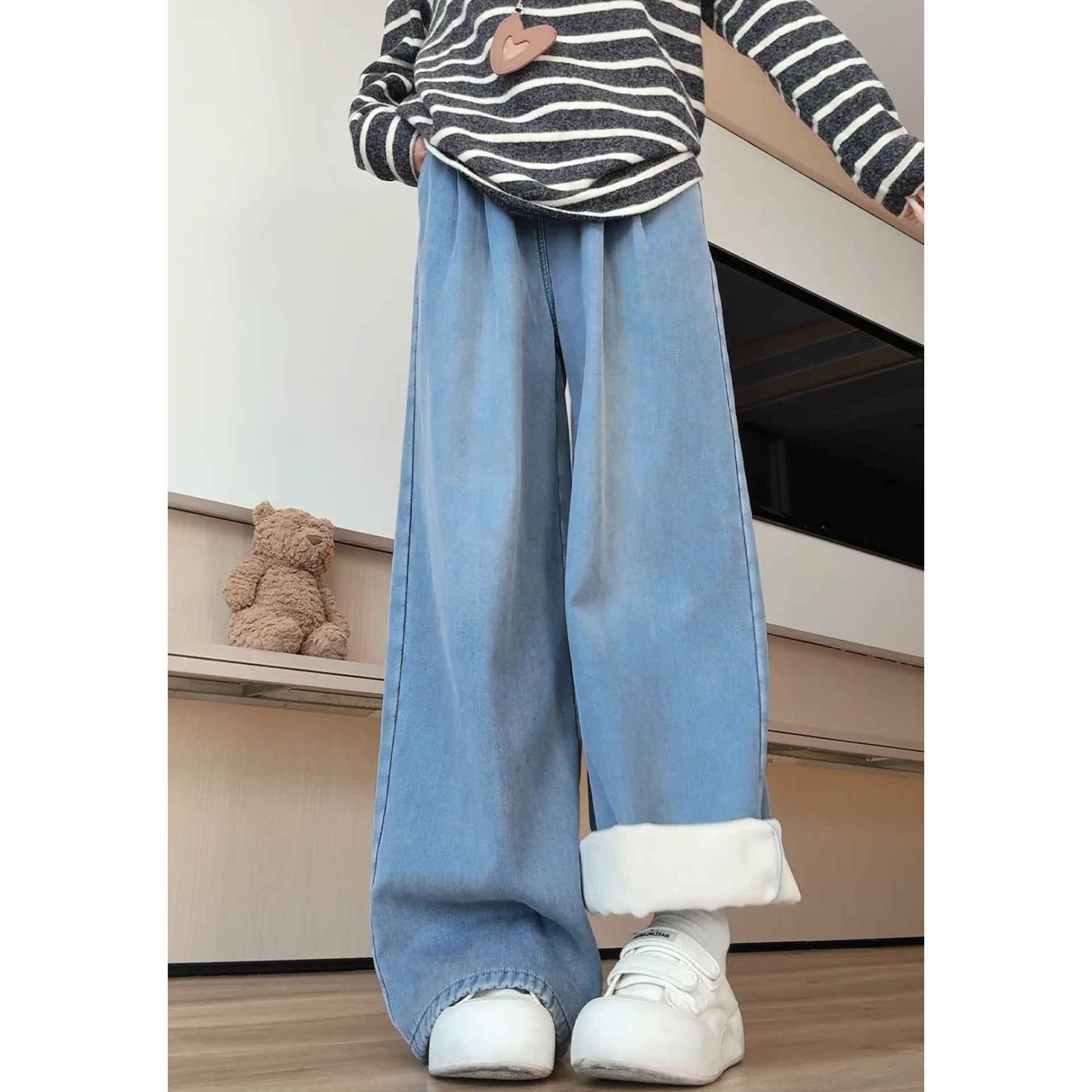 德国进口牛仔裤女2025新款秋冬加绒宽松阔腿大码胖mm显瘦直筒裤松