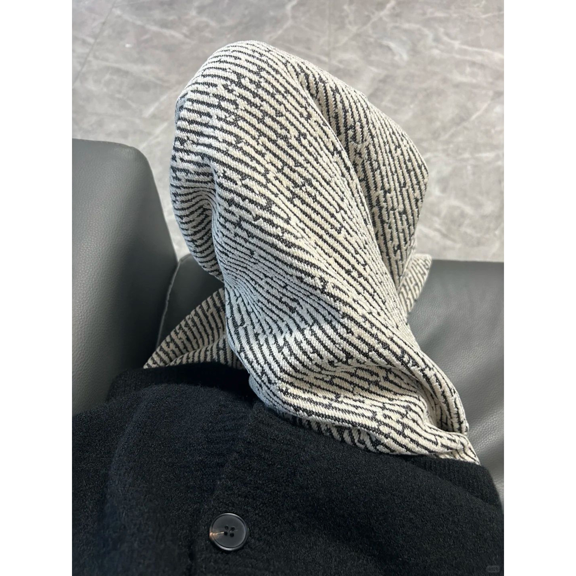 德国进口雪尼尔阔腿裤女秋冬2025新款加厚直筒裤休闲宽松慵懒加绒