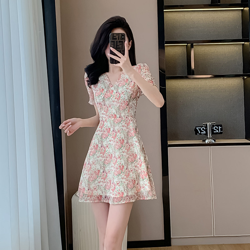 雪纺粉色碎花裙小个子连衣裙女夏连衣裙