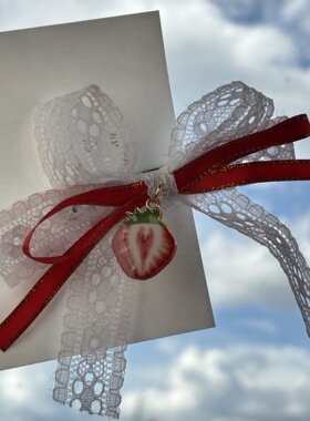 红色系少女草莓布艺蝴蝶结发夹甜妹双层蕾丝草莓侧边夹可爱头饰