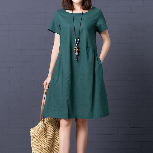 果绿色娇小风搭配女装棉麻连衣裙