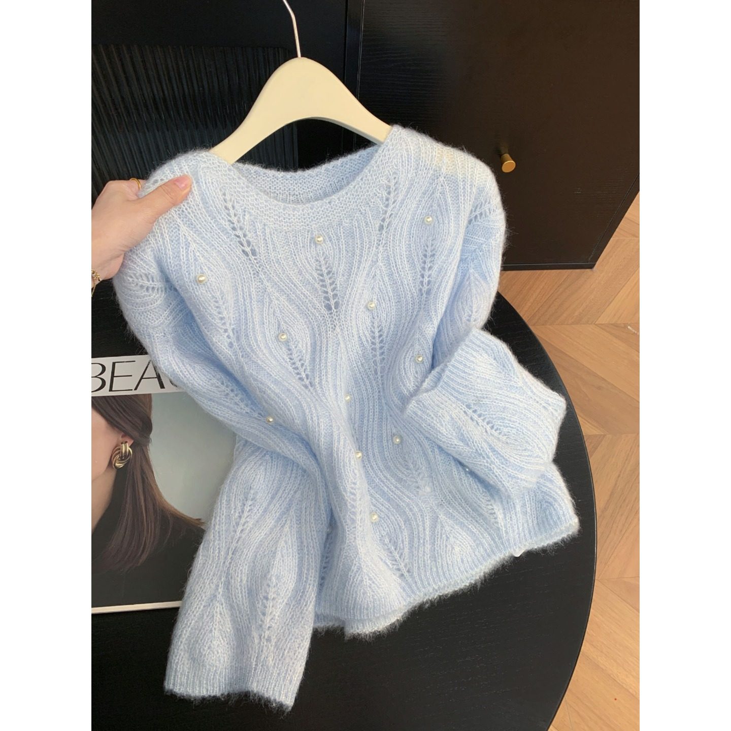 巨好看镂空钉珠软糯针织衫女春秋季时尚宽松温柔百搭圆领毛衣上衣,女装/女士精品,毛针织衫,淘宝优惠券,粉丝福利购,淘宝优惠卷