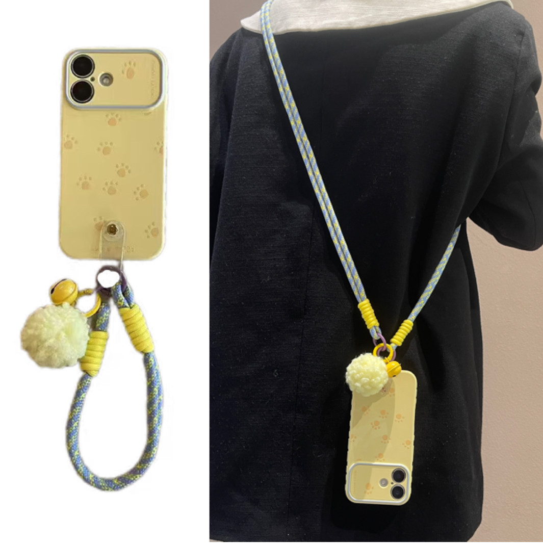 小众ins可爱小猫爪毛绒铃铛吊坠手拎短绳适用于苹果17手机壳iphone16软15/14套13