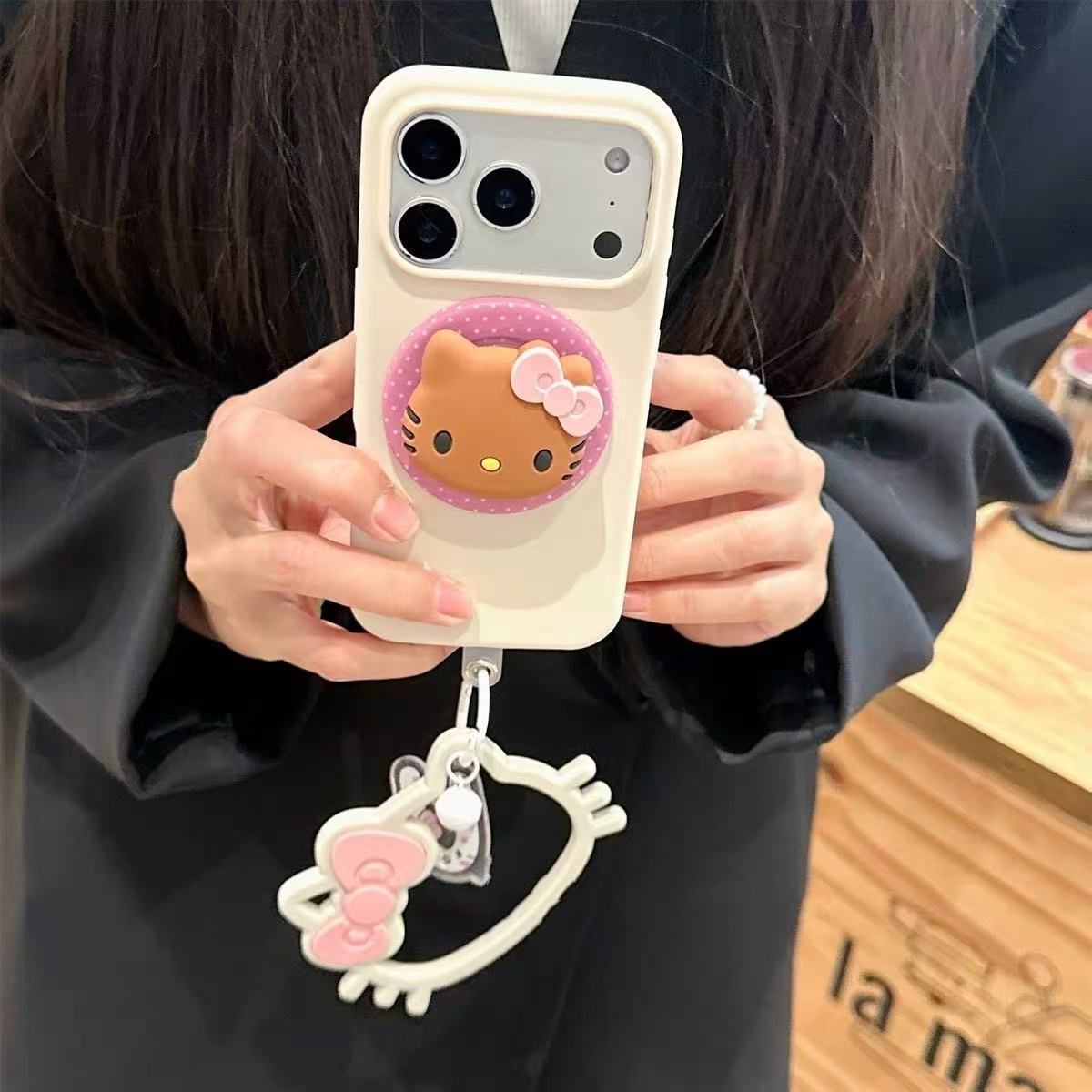 秋冬奶白Kitty挂绳磁吸支架手机壳17promax适用苹果16promaxiPhone16液态硅胶壳15/14套13