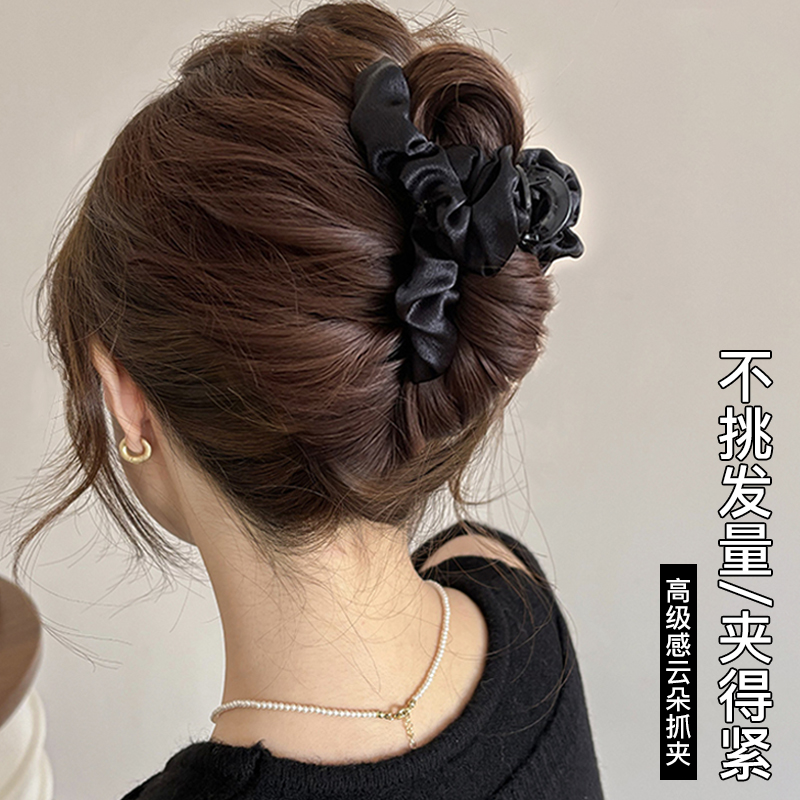 云朵抓夹女2025新款后脑勺鲨鱼夹