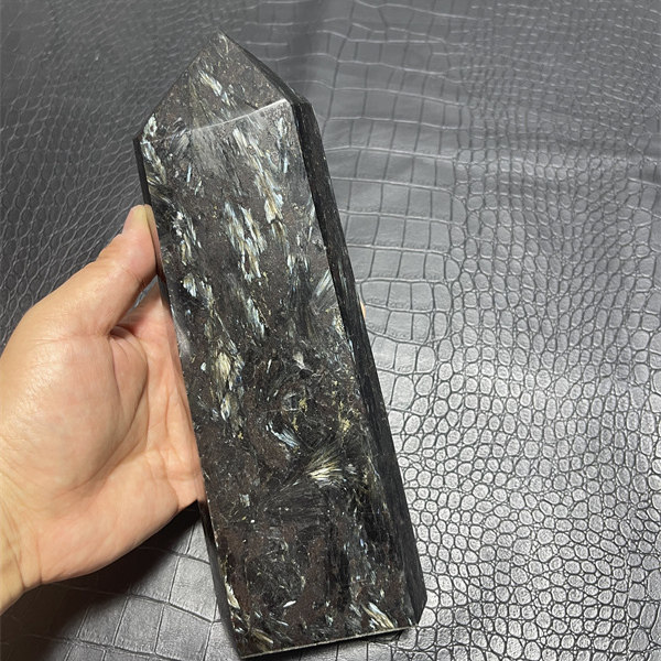 天然烟花石榴石水晶六棱柱摆件原石打磨水晶柱子家居客厅摆设