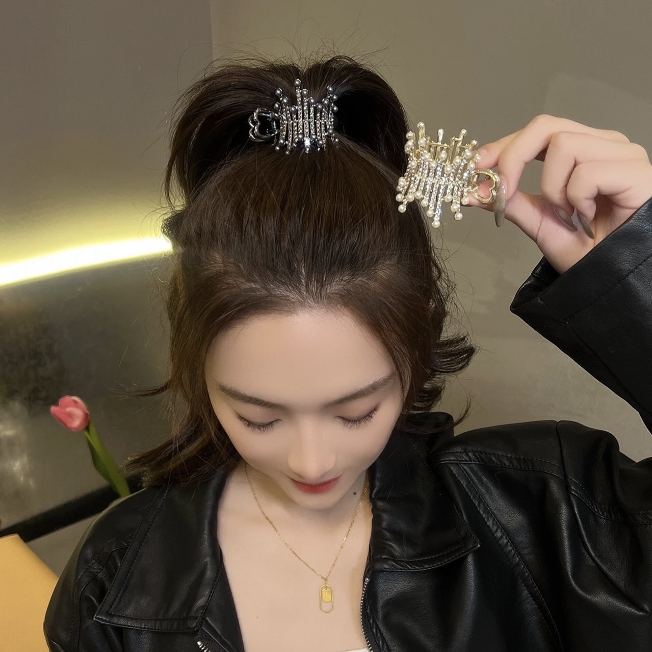 不规则闪钻高马尾抓夹固定神器2024夏季新款发夹女盘发卡子头饰品