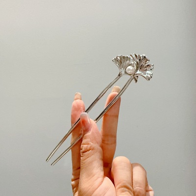 国风气质银杏叶珍珠u型发簪新中式高级感金属短簪子古风旗袍发钗