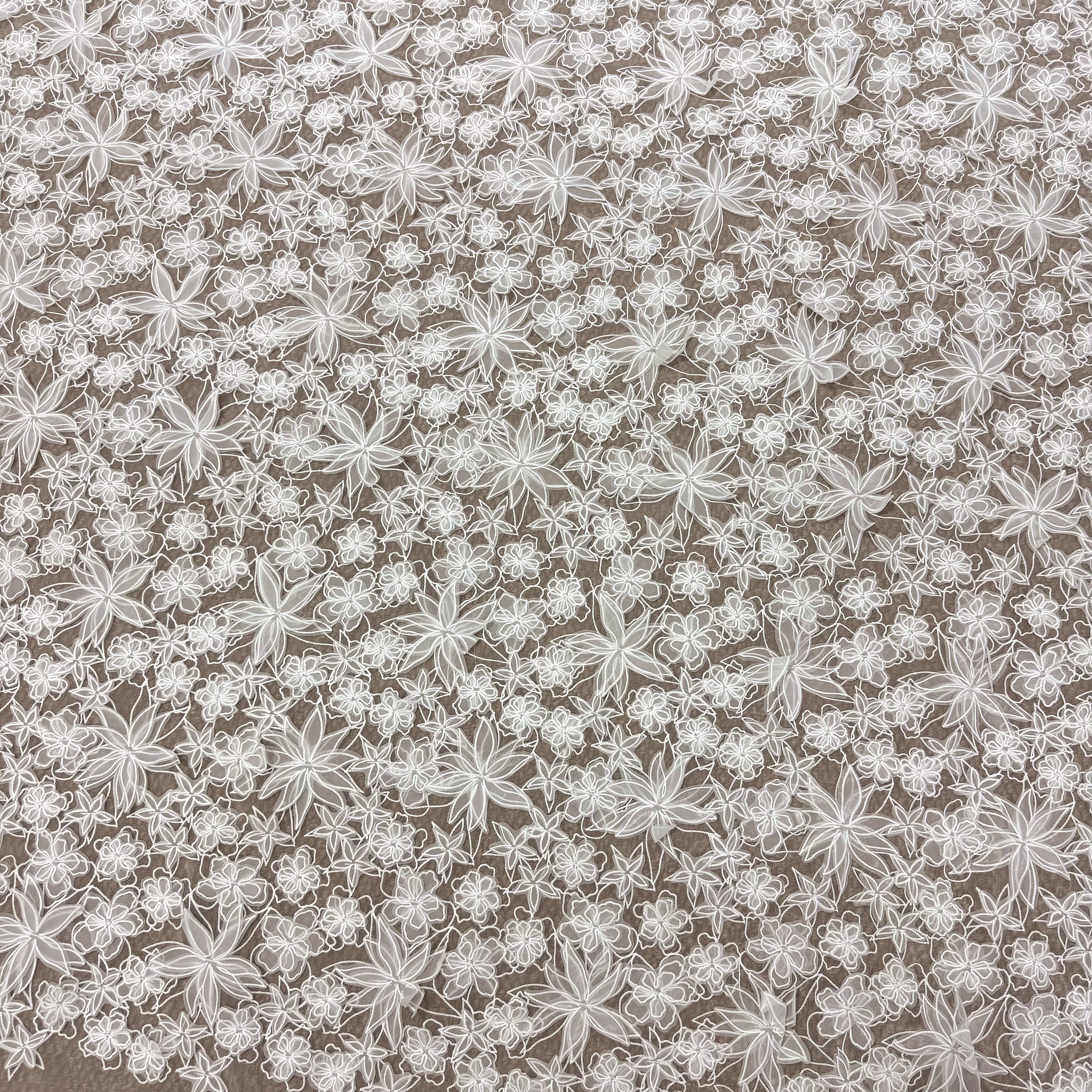 白色立体花朵手工婚纱娃衣面料