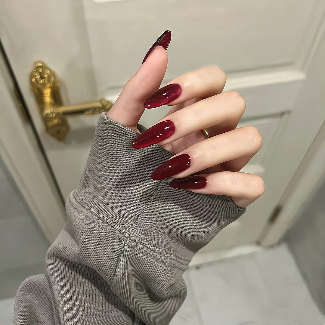 秋冬新年红色猫眼手工酒红纯欲美甲贴片显白气质高级感穿戴甲