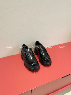 BVKVTV2.9新品！Top级~金属标齿轮厚底乐福鞋漆皮松糕底小皮鞋