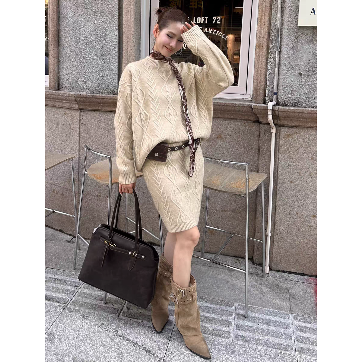 欧货高端2025冬新款日常通勤羊绒时尚套装裙女气质百搭针织两件套