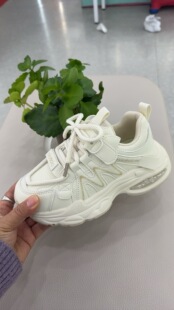 男女童皮面超轻防滑休闲运动老爹鞋 小叮当2026年春季 新款