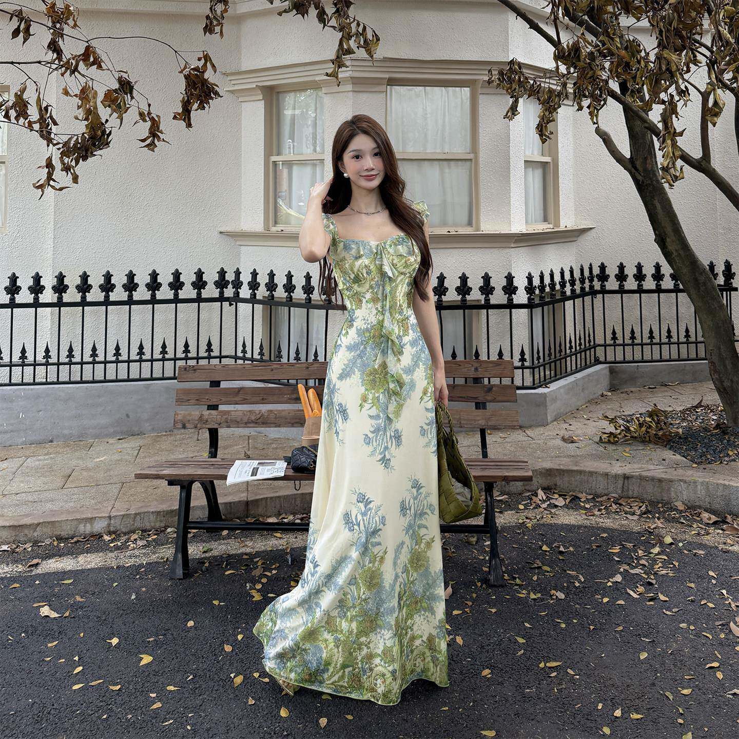 GirlsAt18 高级感莫奈绿色花园吊带连衣裙女荷叶边气质收腰长裙
