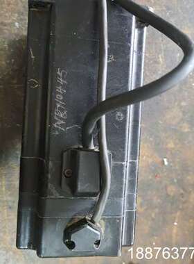 日本原装拆机件伺服电机P50B08100HXSC3议价