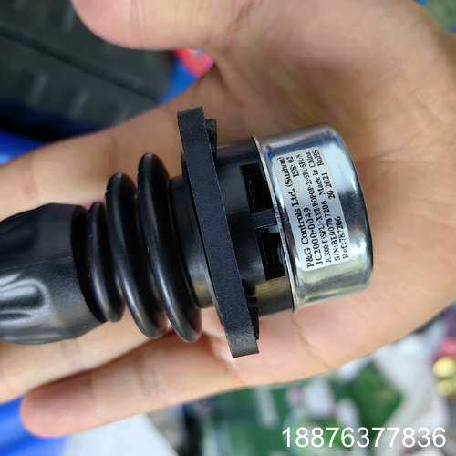 全新原装DSQC679摇杆JC2000-0049需要联系，实议价