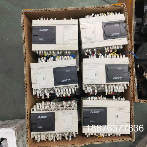 三菱PLC，型号：FX3GA-40MR-CM，库存22，日本议价