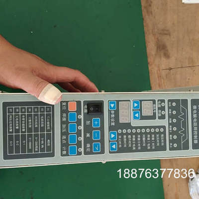 JL-08A微电脑电阻焊控制器成色如图，有轻微使用痕迹，工作
