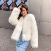 2025秋冬新款 仿水貂毛皮草外套女年轻短款 仿狐狸毛名媛小香风披肩