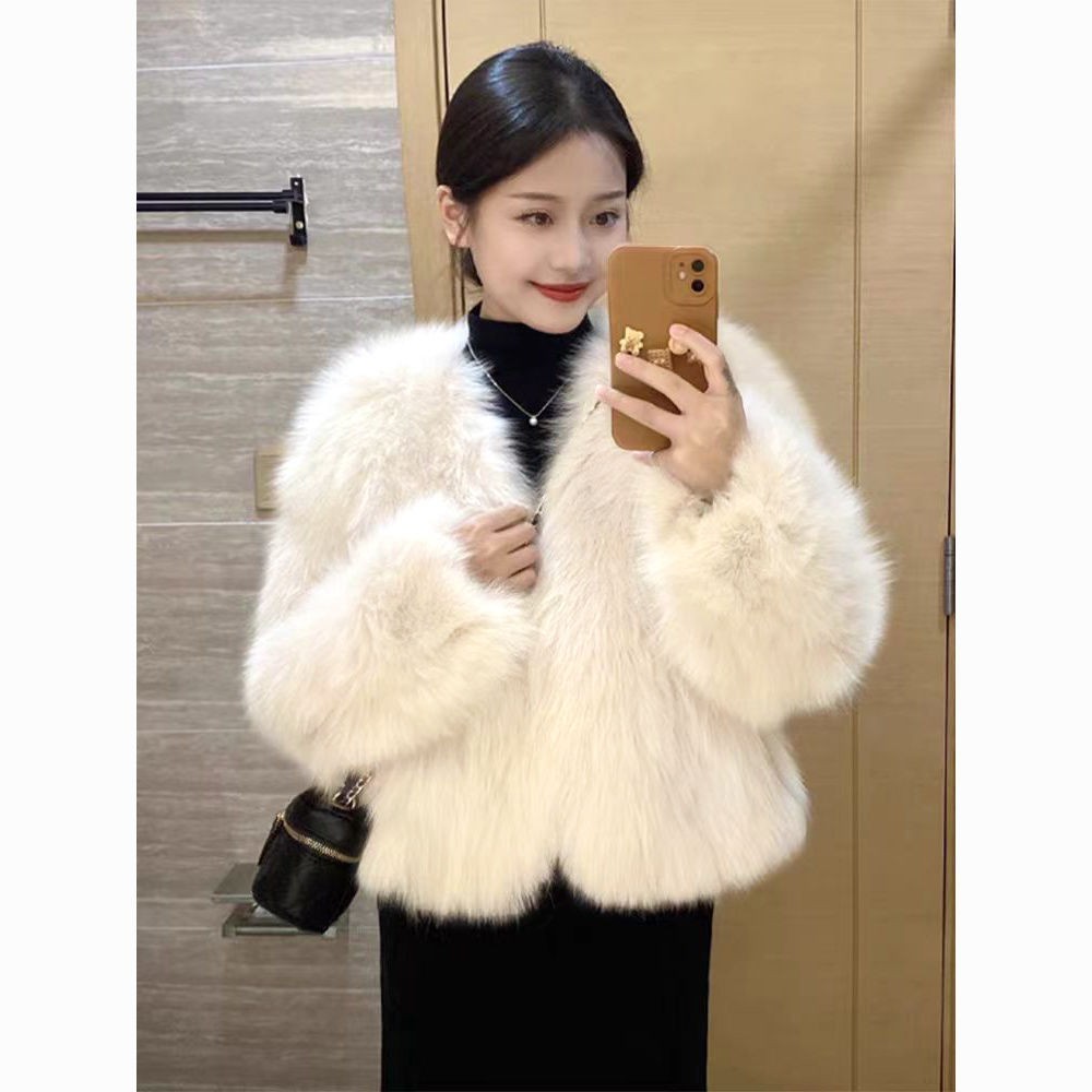 2025新款仿狐狸毛皮草外套女短款年轻时尚显瘦小个子大衣冬季外搭