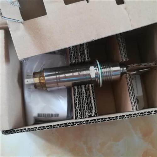 E+H液位音叉传感器 FTL33-1415/0 FTL33-AA4M3AB5ZJ 包邮