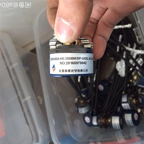 ZKD-62A-H8-250BM/5P-G05L-B 原装 长春禹衡伺服编码器图片