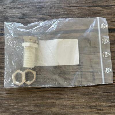 全新原装正品  BAM00E2 接近开关固定支架 BES 12,0-KH-3L