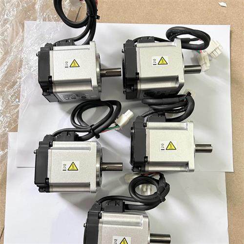 伺服电机200W/MHMF022L1U2M驱动器马达现货包邮秒杀特价