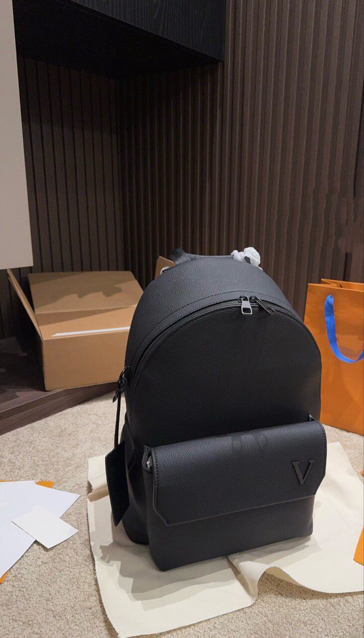 Shabbyclub简约视觉系暗黑风双肩包高品质头层牛皮 韩亿 吉他张