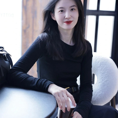 百搭圆领套头羊绒上衣