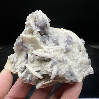 稀有大晶体三角三八面体萤石Triangular trioctahedron fluorite