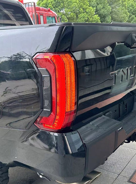 适用22-25年坦途tundra尾灯总成LED刹车警示灯恢复后防追尾行车灯