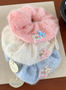 秋冬新款可爱少女心毛绒大肠发圈卡通发饰多色百搭头饰简约氛围感