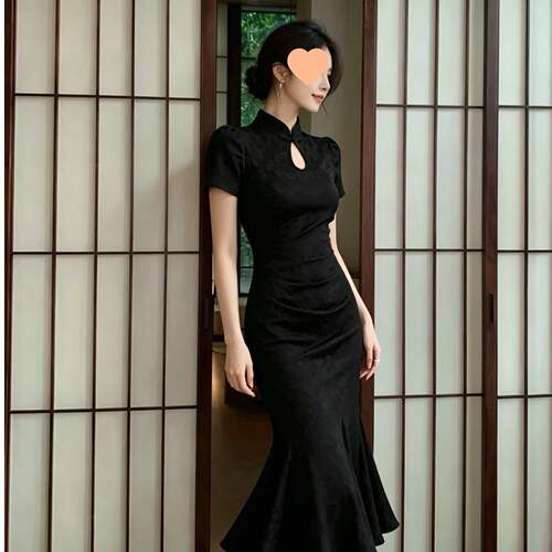 黑色暗纹改良旗袍连衣裙女立领水泡泡短袖收褶修身鱼尾显瘦长裙子
