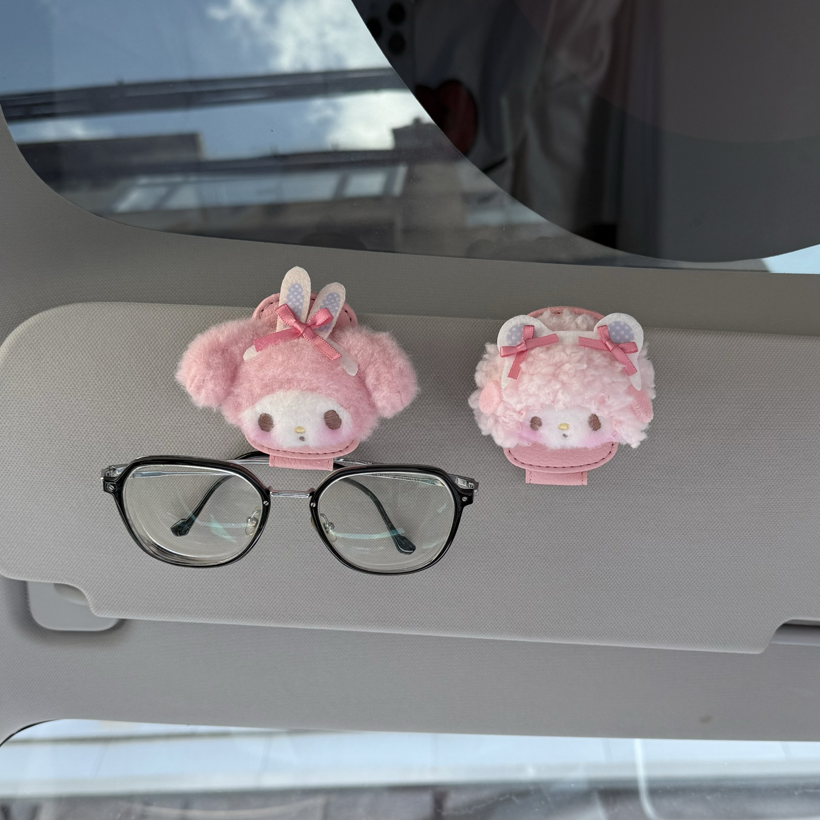 美乐蒂piano车载眼镜夹汽车墨镜夹太阳镜收纳遮阳板眼镜放置磁吸