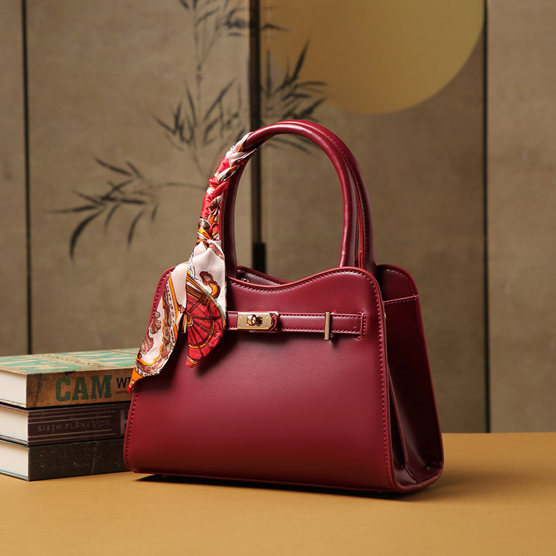 红色包包新款大气小众新娘结婚包日常可用高级感手提包轻奢斜挎包