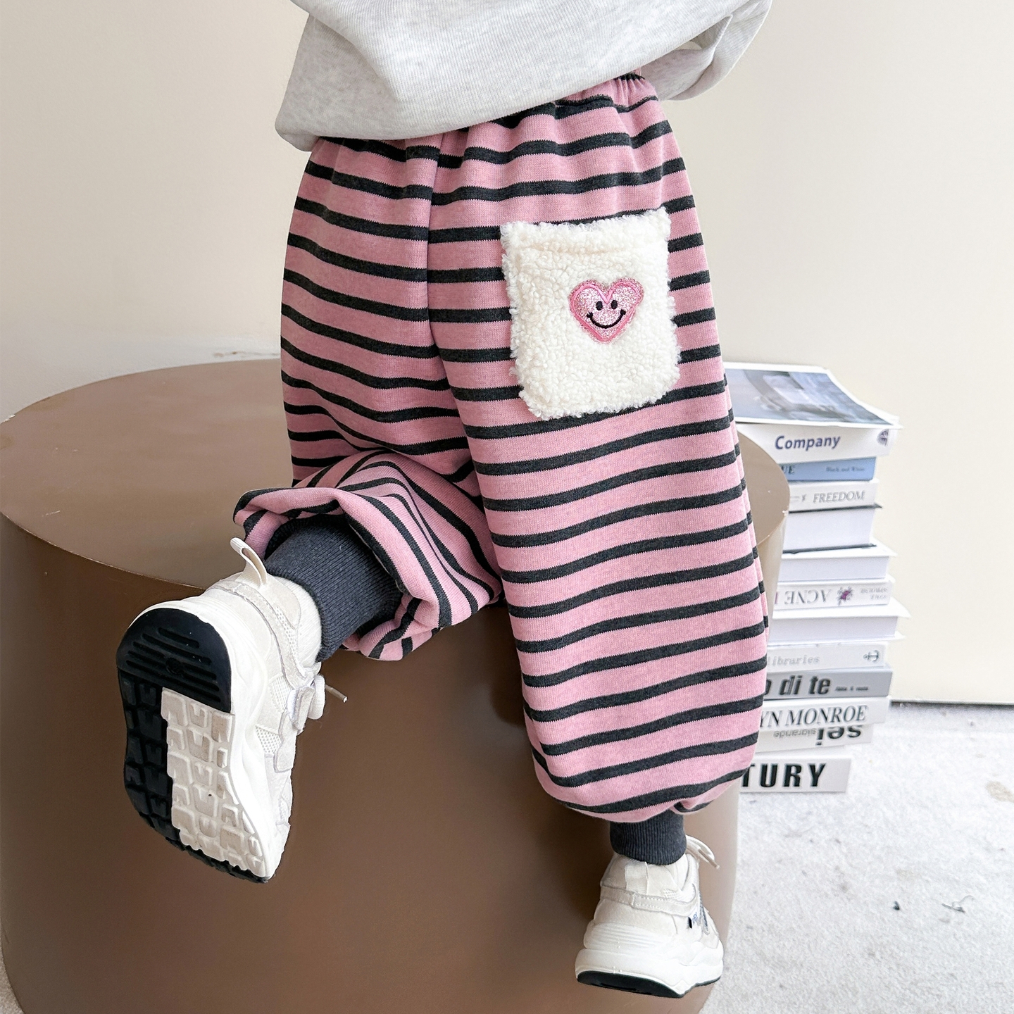 女童秋冬新款加绒条纹休闲裤洋气