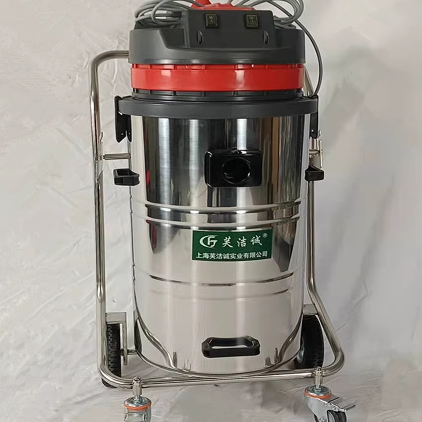 车间2200W干湿两用工业吸尘器