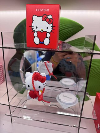 韩国OhScent联名hellokitty车载香薰卡通挂件可换芯清新挂饰精致