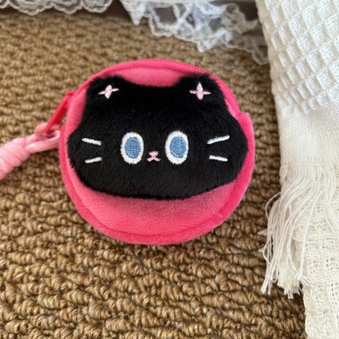 【喵喵～】黑色小猫现货爆款软fufu公仔毛绒挂件耳机包