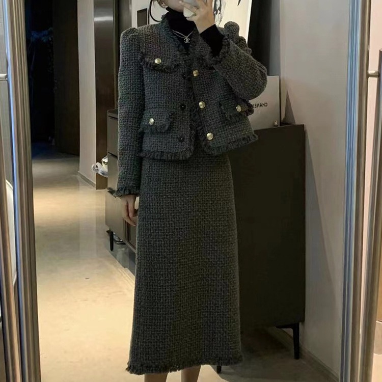 冬装新款大码女装名媛小香风套装胖mm设计感外套半身裙两件套