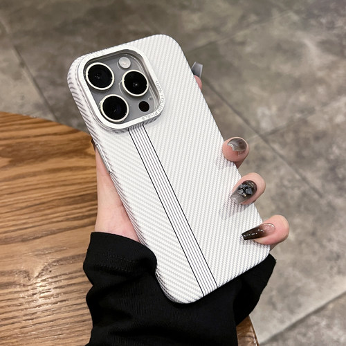 肤感抗指纹适用苹果16promax手机壳新款超薄碳纤维纹iPhone15pm磁吸充电17promax网红小众14pm硬外壳13高级感