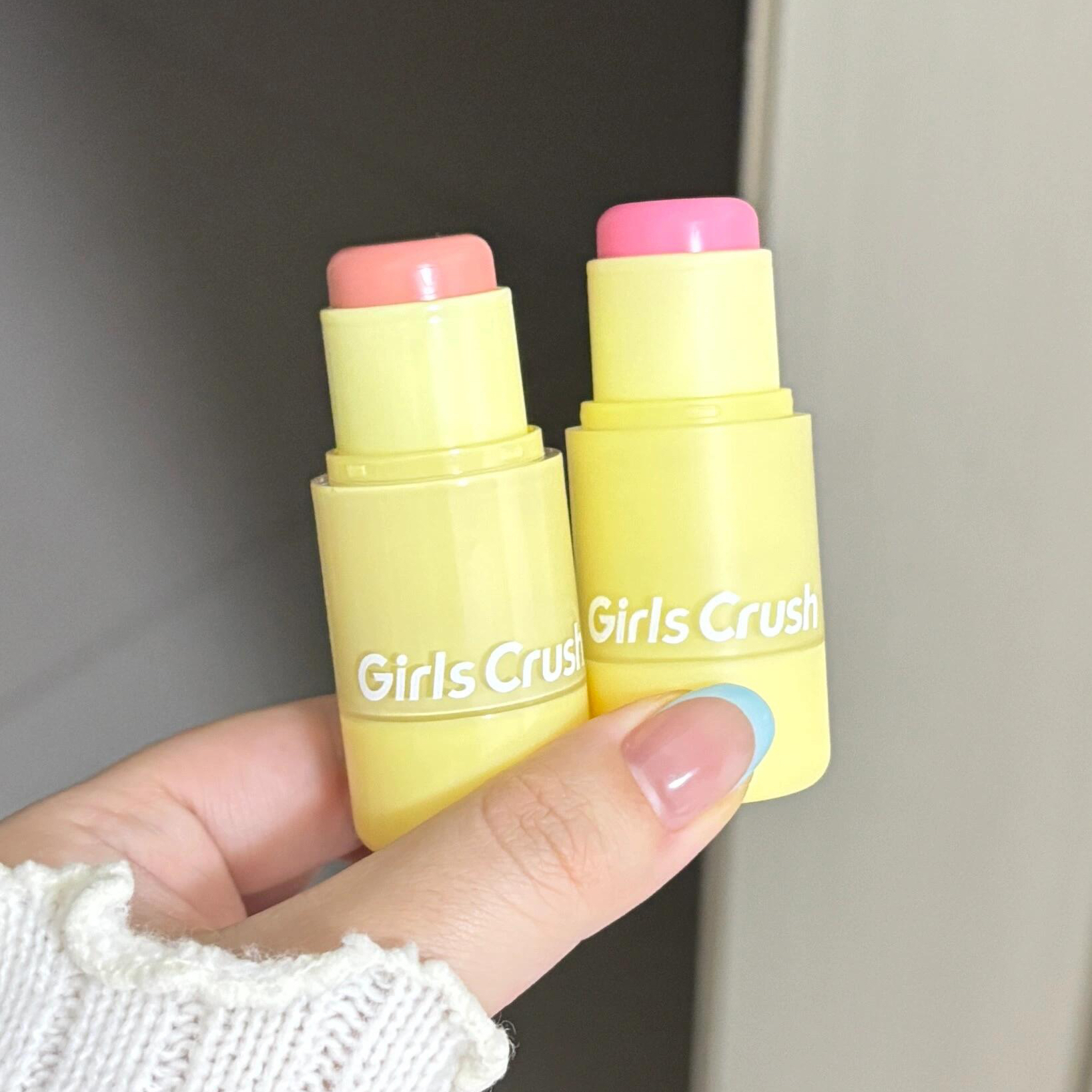 夏日透亮热辣感!GirlsCrush/gc水光热浪腮红棒液体高光修容三合